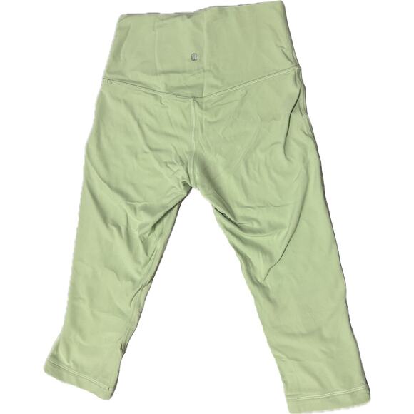 Lululemon Creamy Mint Align High Rise Below Knee Crop Leggings Women’s Size 6 - Picture 2 of 7